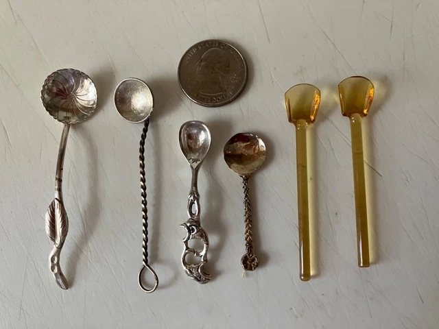 Assorted Silver and Glass Salt Spoons, Lot of 6