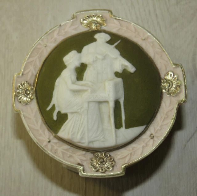 Medaillon En Wedgwood Decor De Cupidons XIXe Cadre En Bois N
