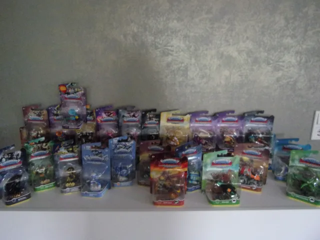 Figurines Skylanders Superchargers au choix - neuves et jamais utilisées