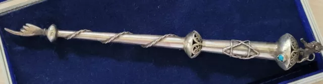 Wunderschöner Torazeiger mit Löwenkopf - Judaica - 875er Silber, gepunzt