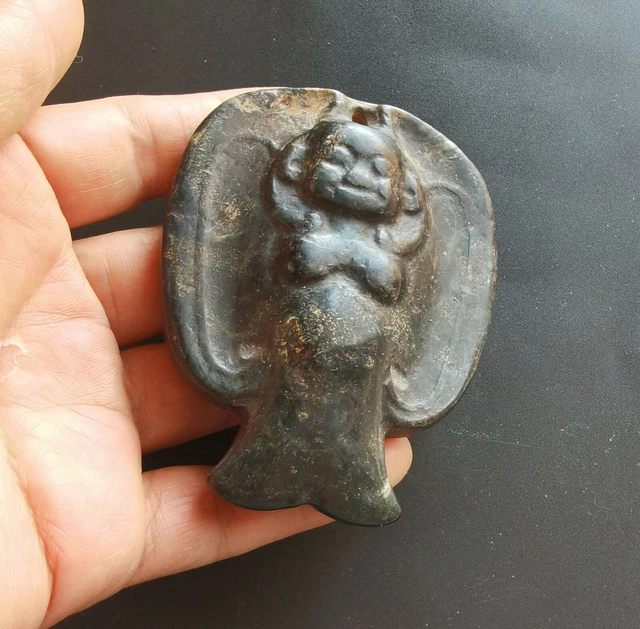Fish Chinese Ancient natural black brown Jade stone Amulet pendant bead necklace