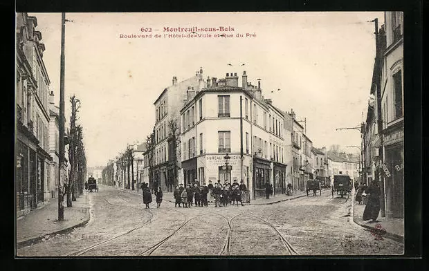 CPA Montreuil-sous-Bois, Boulevard de l´Hotel-de-Ville et Rue du Pré