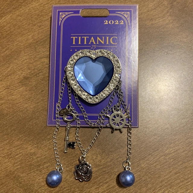 TITANIC HEART OF THE OCEAN PIN with CHARMS - 2023 Disney Limited Edition LE 100