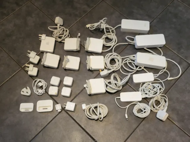 18 x Original Apple Charger/ Power Adaptor A1720,A1401,A1188 ++ Job Lot