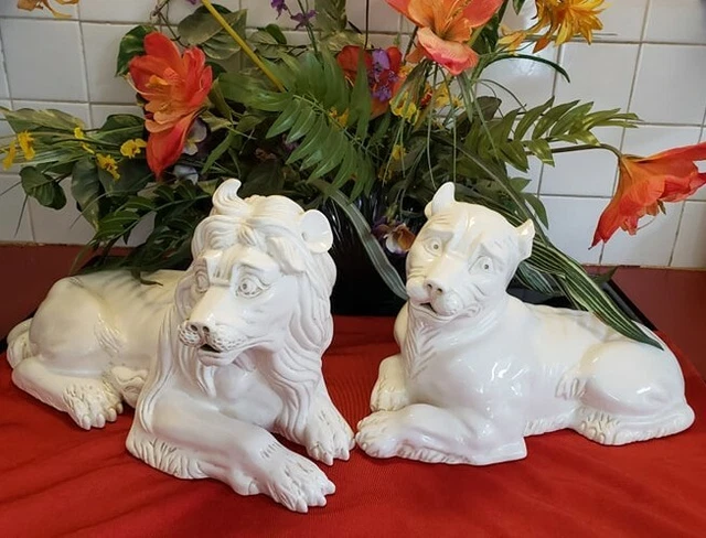 Gorgeous Large Pair of Mottahedeh Porcelain Lions!! Rare!