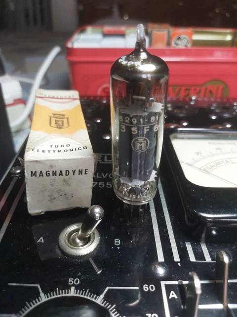 VALVOLA TUBE MAGNADYNE 6P4 - Condizioni perfette - Scatola VALVOLA TUBE MAGNADYNE 6P4 - Condizioni perfette - Scatola