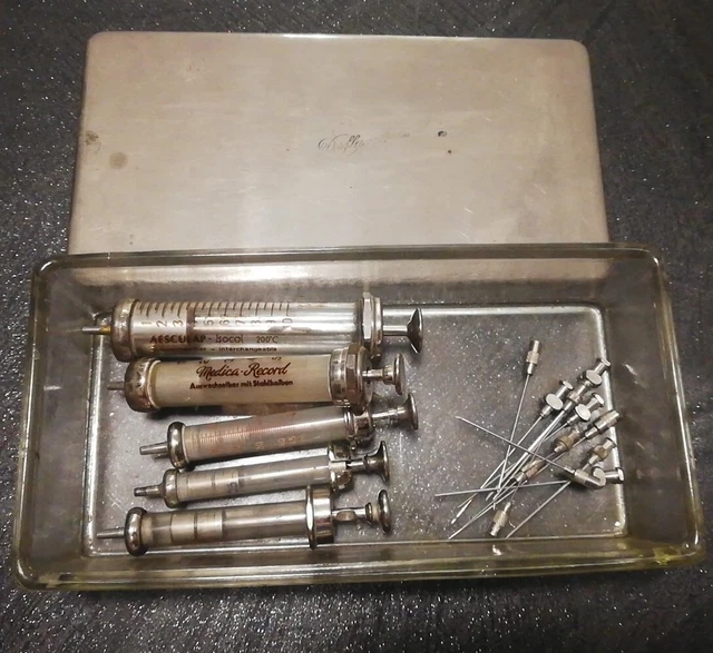 Retro alte Spritzen Glas Medica Record Insulin Spritze Aesculap