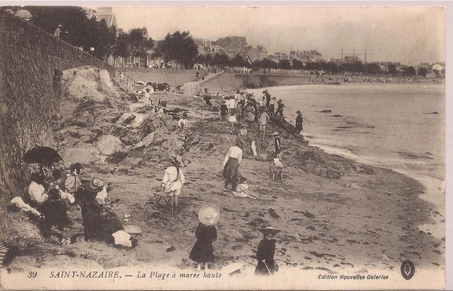 Cpa Saint Nazaire.la Plage A Maree Haute.animee..ecrite ..Be