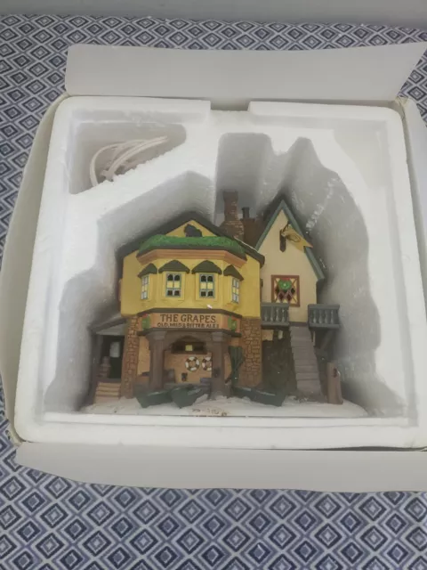 Dept 56 Heritage Dickens' Village Series "The Grapes Inn" 5th Edition 1996 2