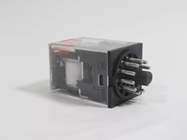 Omron MKS3PIN-5 AC120 Plug In Relay 120VAC USED