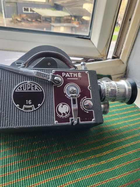 Résultat de vente aux enchères pour pathe baby projector