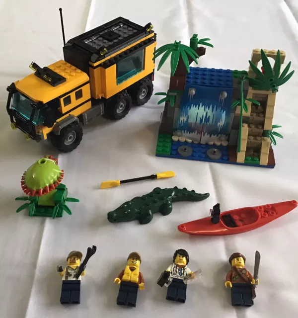 Lego city jungle outlet mobile lab 60160 minifigure