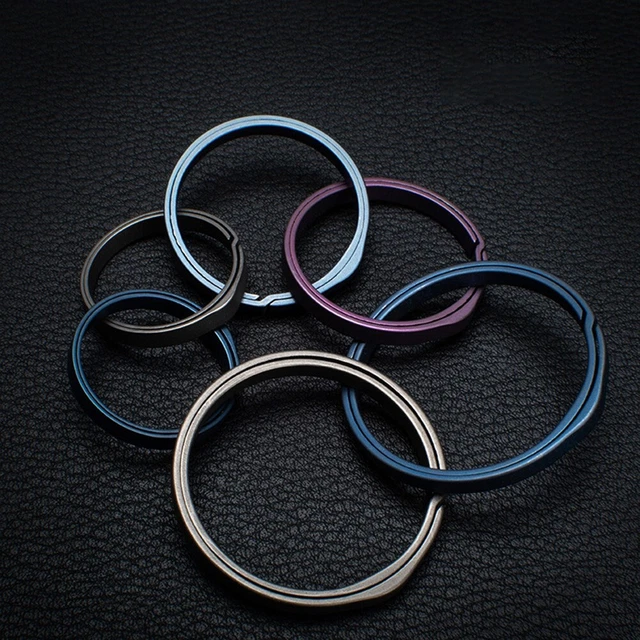 Pendentif boucle de porte-clés pratique en titane pour clés de voiture design