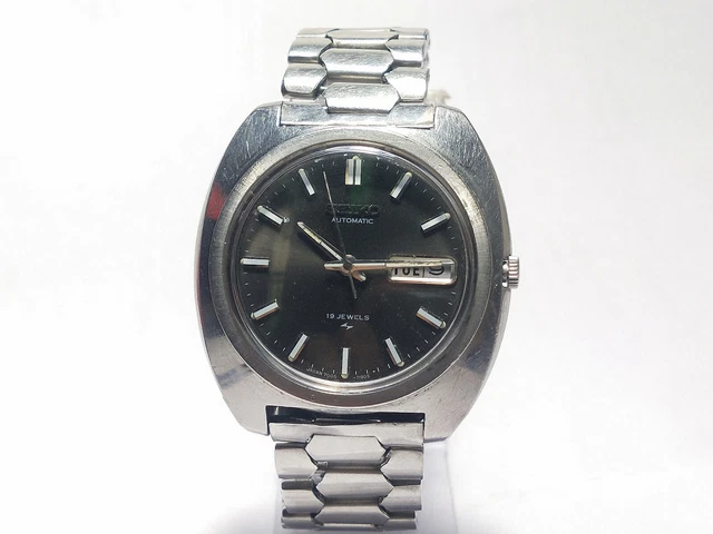 Vintage Seiko Automatic Movement Day Date Dial Analog Wrist Watch C274