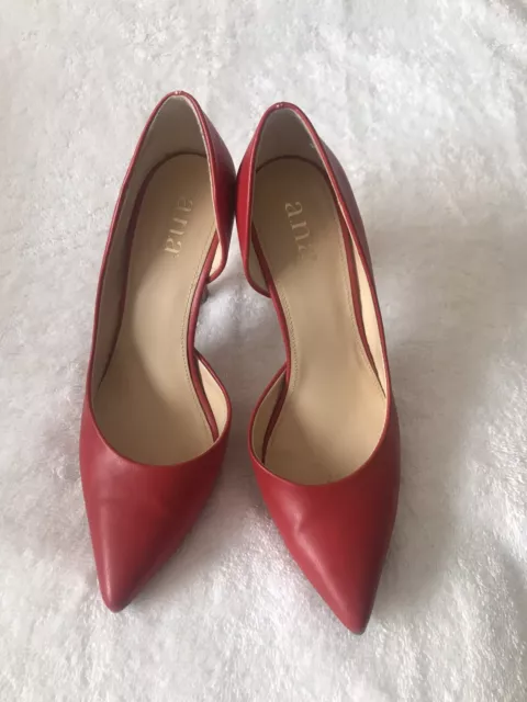 Ana Approach women heels shoes Red Closed Toe size 7.5