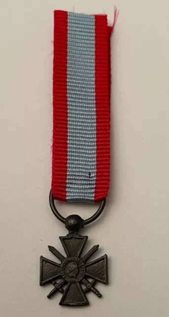 Réduction. Miniature. Croix de Guerre TOE (L209)