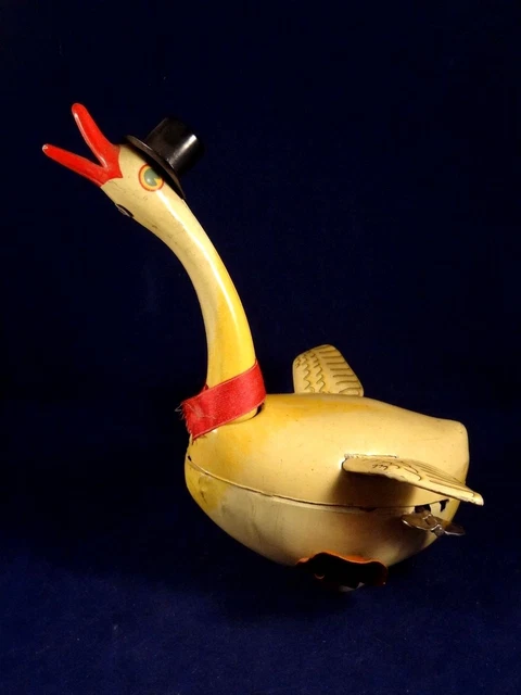Ancien jouet mécanique représentant un enfant - Origine Japon - Vers 1950
