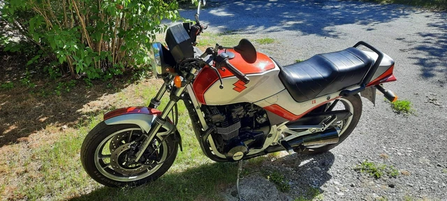 Suzuki GSX 550 ES 3