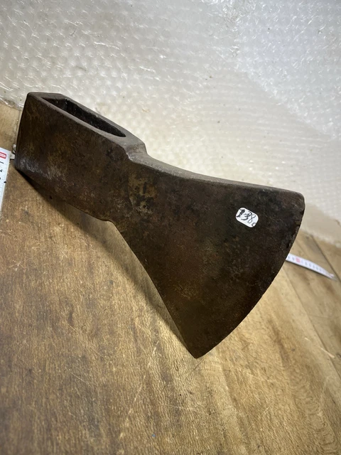 N° 209 OUTIL ancien, old tool AXE, hachette , hache Bûcheron EUR 35,00