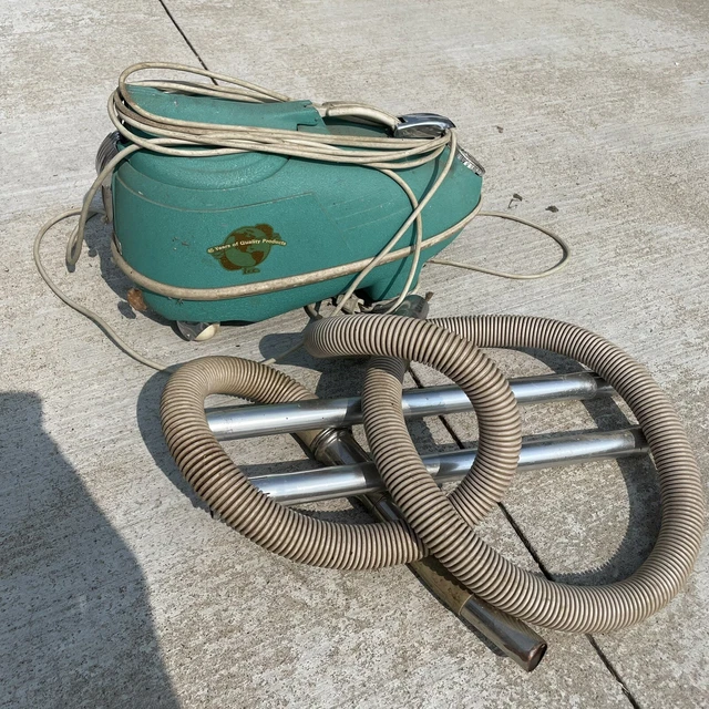 VINTAGE IEC COMPACT Electra Rolling Canister vacuum cleaner C802