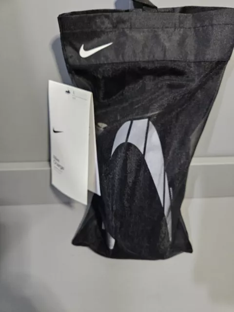 Nike Charge Shin Pads in Black New Size Large