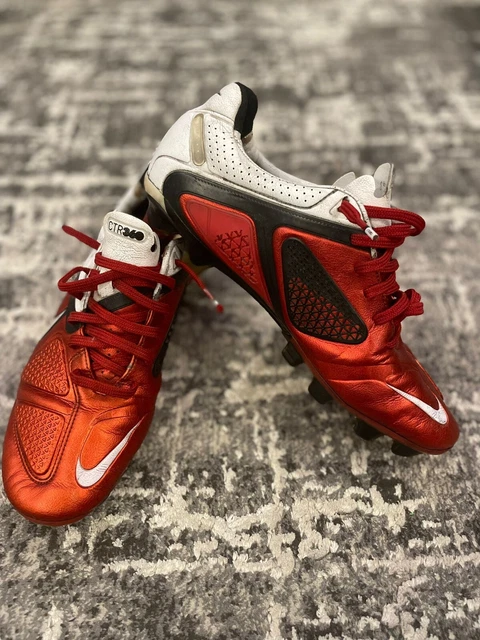 nike ctr360 maestri ii red