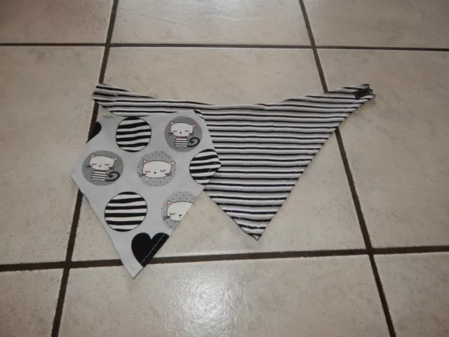 Dreieckstücher - Bandanas   aus Jersey Grau  mit Katzen und grau gestreift
