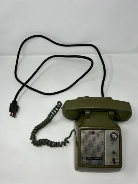 Vintage 1960’s Motorola Model T1376AC Radio Dispatch Phone Green, Holds Power!
