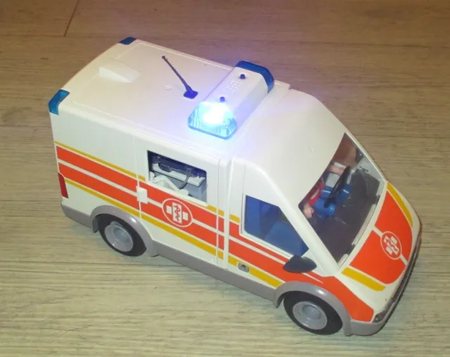 PLAYMOBIL 6685 - Krankenwagen mit Licht und Sound - Rettung - Feuerwehr