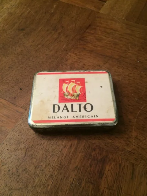 Ancienne Farce Et Attrape Cigarettes Balto Melange Americain