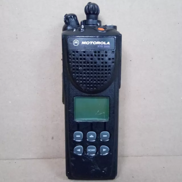 Motorola XTS 3000 Two Way FM Radio H09UCF9PW7BN (No Battery,Mic,Antenna) USED