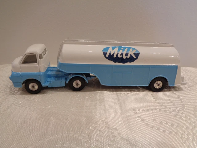 ANCIEN CORGI MAJOR TOYS N°1110 BIG BEDFORD TRACTOR REMORQUE LAIT 1959