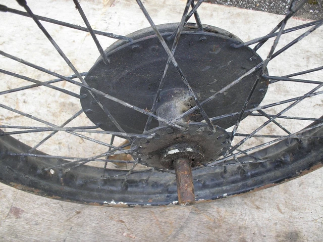 twin front wheel motorcycle