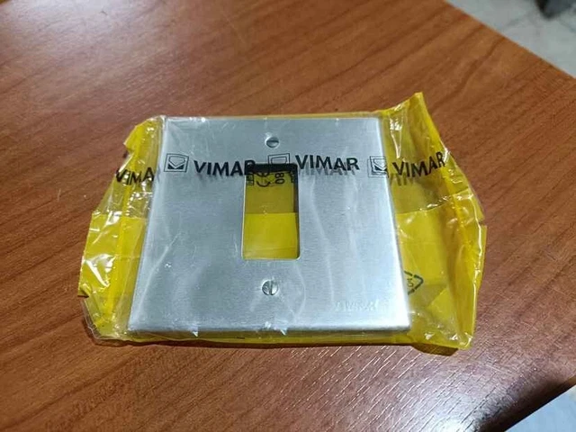 Placca Con Viti In Alluminio Paglierino Per Vimar Serie 7000, Scatola Tonda D.65, Codici 503/505