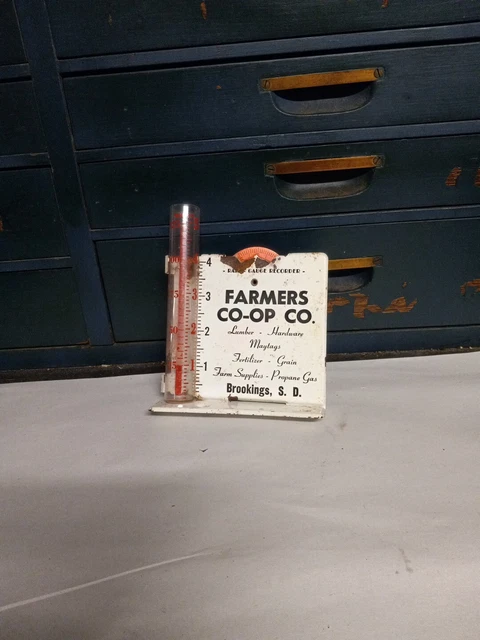 Rain Gauge  Farmers CO-OP CO Brookings SD