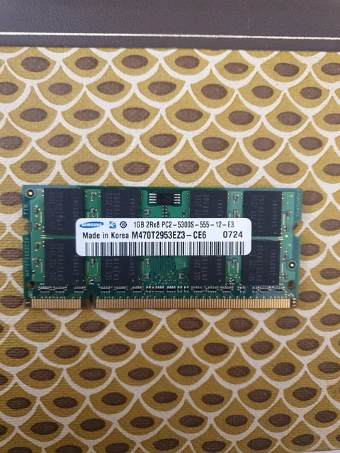Laptop RAM Memory DDR2. 1GB 2Rx8 PC2-5300S 555 12 E3. Samsung