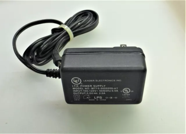 AQUA AC/DC Power Adapt INPUT 100-240V 50/60Hz 0.5A Max OUTPUT 9V 1.0A