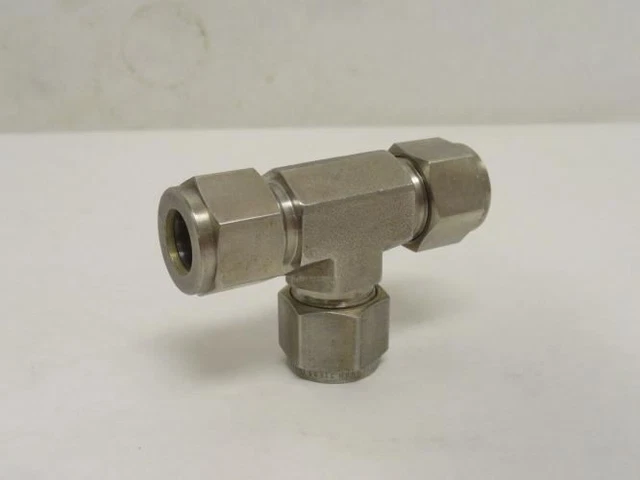 210879 Old-Stock; Brennan NS2603-08-08-08-SS Union Tee; SS-316; Size: 1/2"