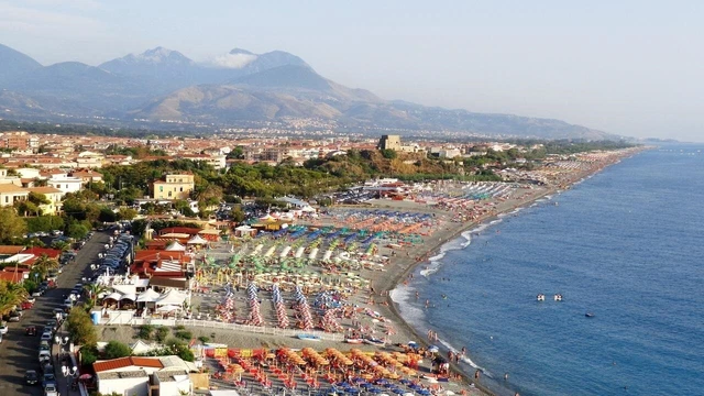 ITALY: Seaside 1,2,3-bed apartments for sale (flat, property, real estate) ITALY: Seaside 1,2,3-bed apartments for sale (flat, property, real estate)