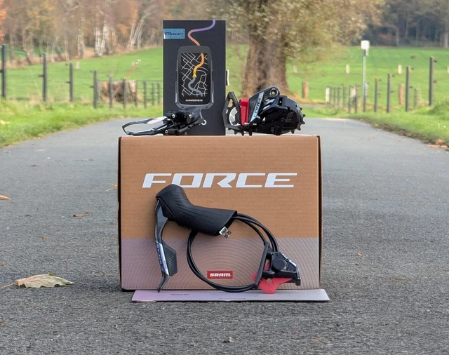 Ordinateur De Vélo Hammerhead Karoo – Édition Force E1 – Neuf – GPS ANT+ Bluetooth
