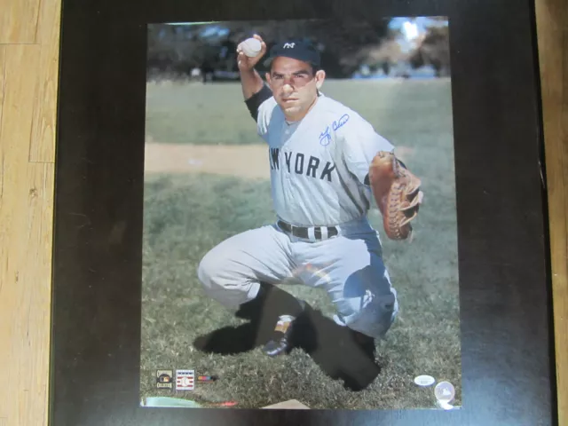 Yogi Berra Autograph Signed 16 X 20 Photo New York Yankees JSA