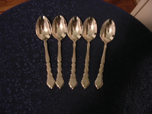 #CZ  Lot of 5 Oneida Satinique Community Stainless Steel Teaspoons Excon.