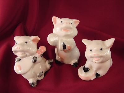 Lot THREE LITTLE PIGS Musician Figurine PIG Set w/Instruments Ceramic 2-2.5" T