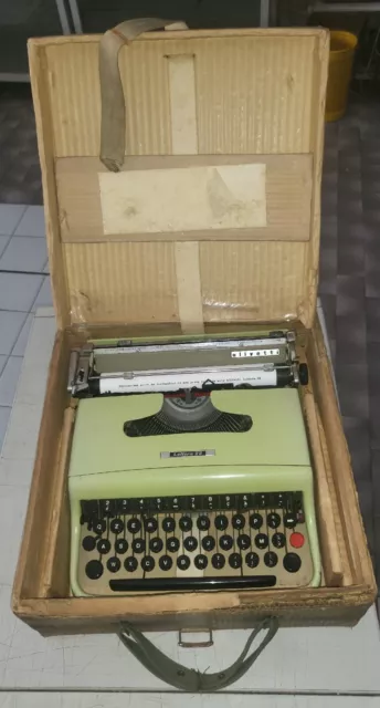 OLIVETTI LETTERA 22 MACCHINA DA SCRIVERE  del 1955 VINTAGE TYPEWRITER MADE ITALY 2