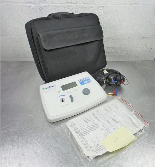 WelchAllyn Screening Audiometer 28200 in Case