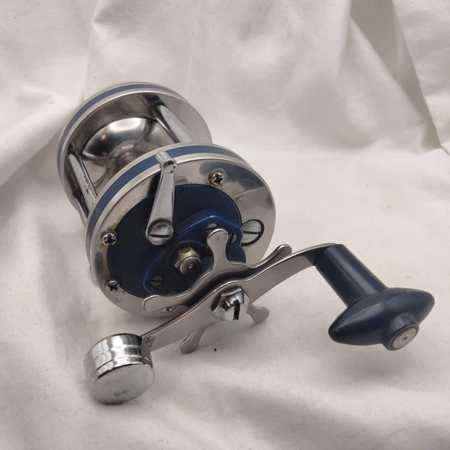 リール OLYMpic DOLPHIN 631-LW Vintage Olympic Dolphin 631-LW Level Wind Fishing Reel
