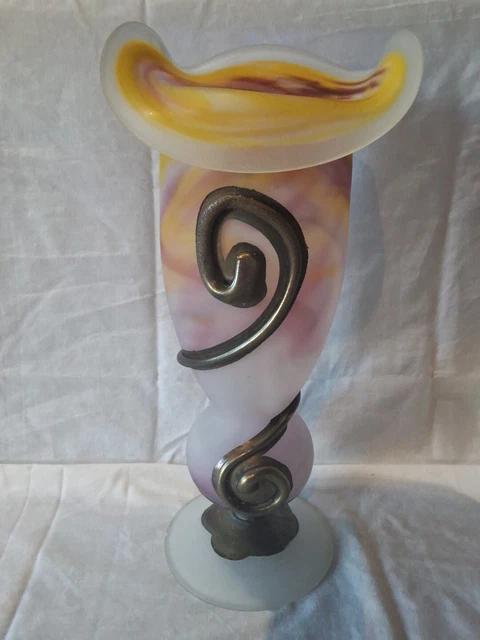 Vase Art Déco En Verre Caramel - Signature Au Fond - XXème Siècle - Occasion