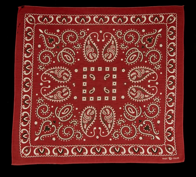 Vintage Red Paisley Bandana 21 X 22.5