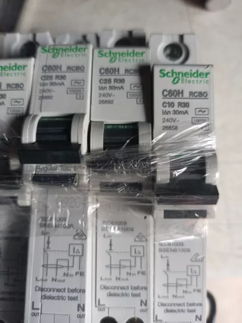 Schneider 25A-30mA C60H RCBO