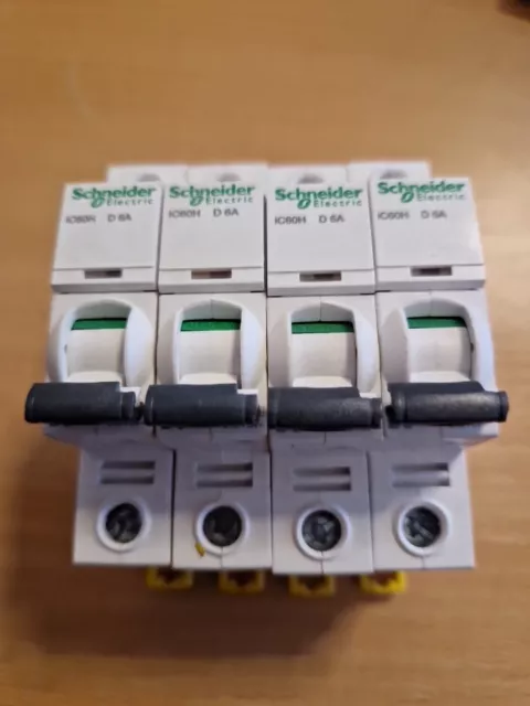 Schneider Acti 9 iC60H MCB 6A Typ D - unbenutzt neu 4er Charge